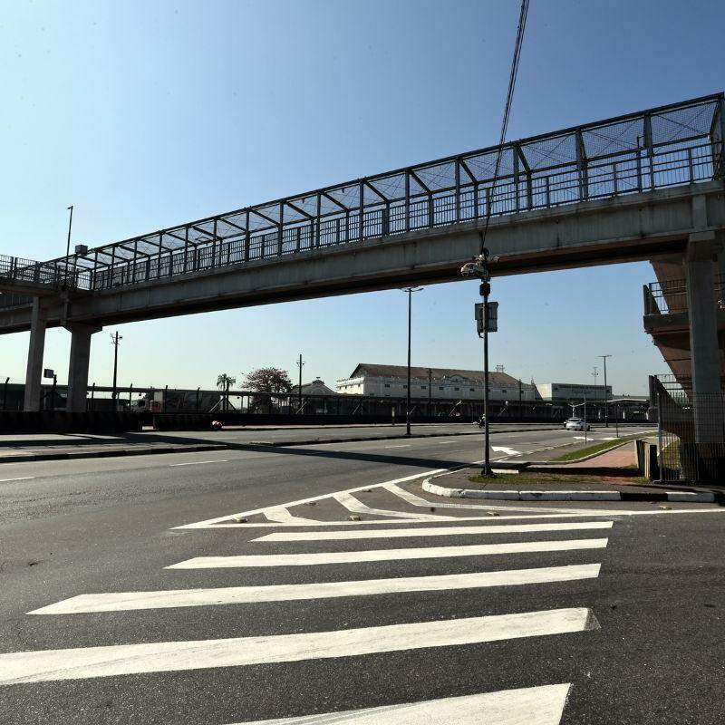 Acidente aconteceu entre a Passarela da Santa e a Avenida Senador Dantas