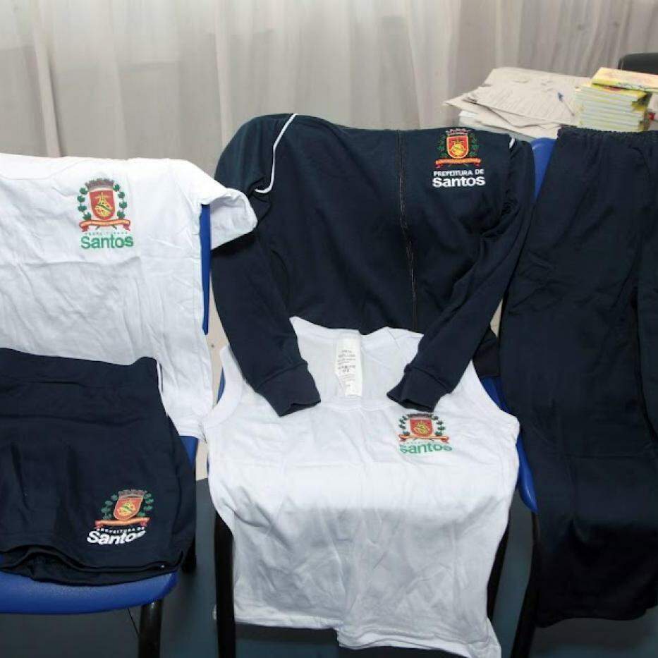 Kits de roupas estão previstos em registro de preços na Prefeitura