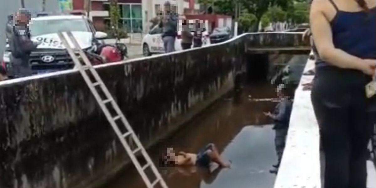 Homem caiu no canal da Avenida Atlântica, em Guarujá