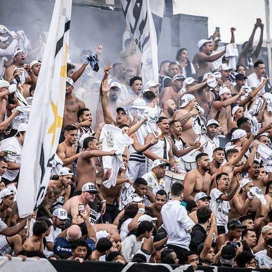 Santos conta com o apoio da torcida neste sábado, na Vila, contra o Bahia, para seguir na briga pela Libertadores