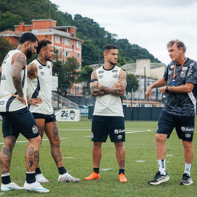 Assim como Gabigol, Neymar e Philippe Coutinho, o técnico Cuca tem contrato com o Santos até o final do ano