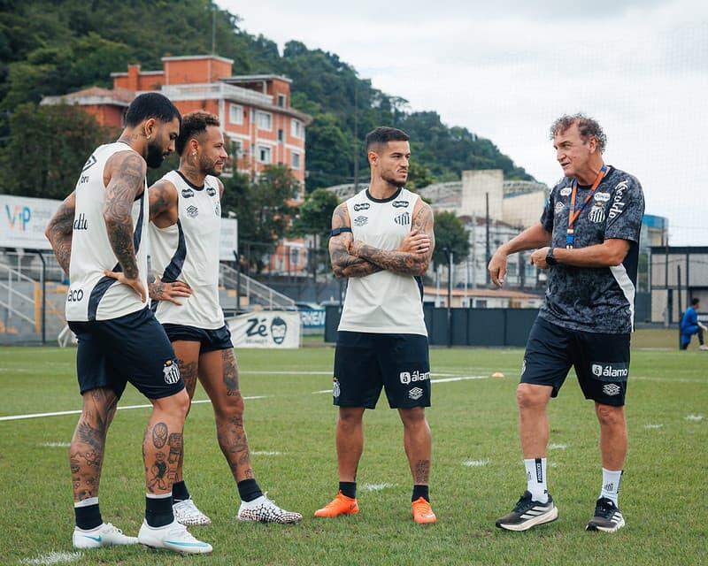 Assim como Gabigol, Neymar e Philippe Coutinho, o técnico Cuca tem contrato com o Santos até o final do ano