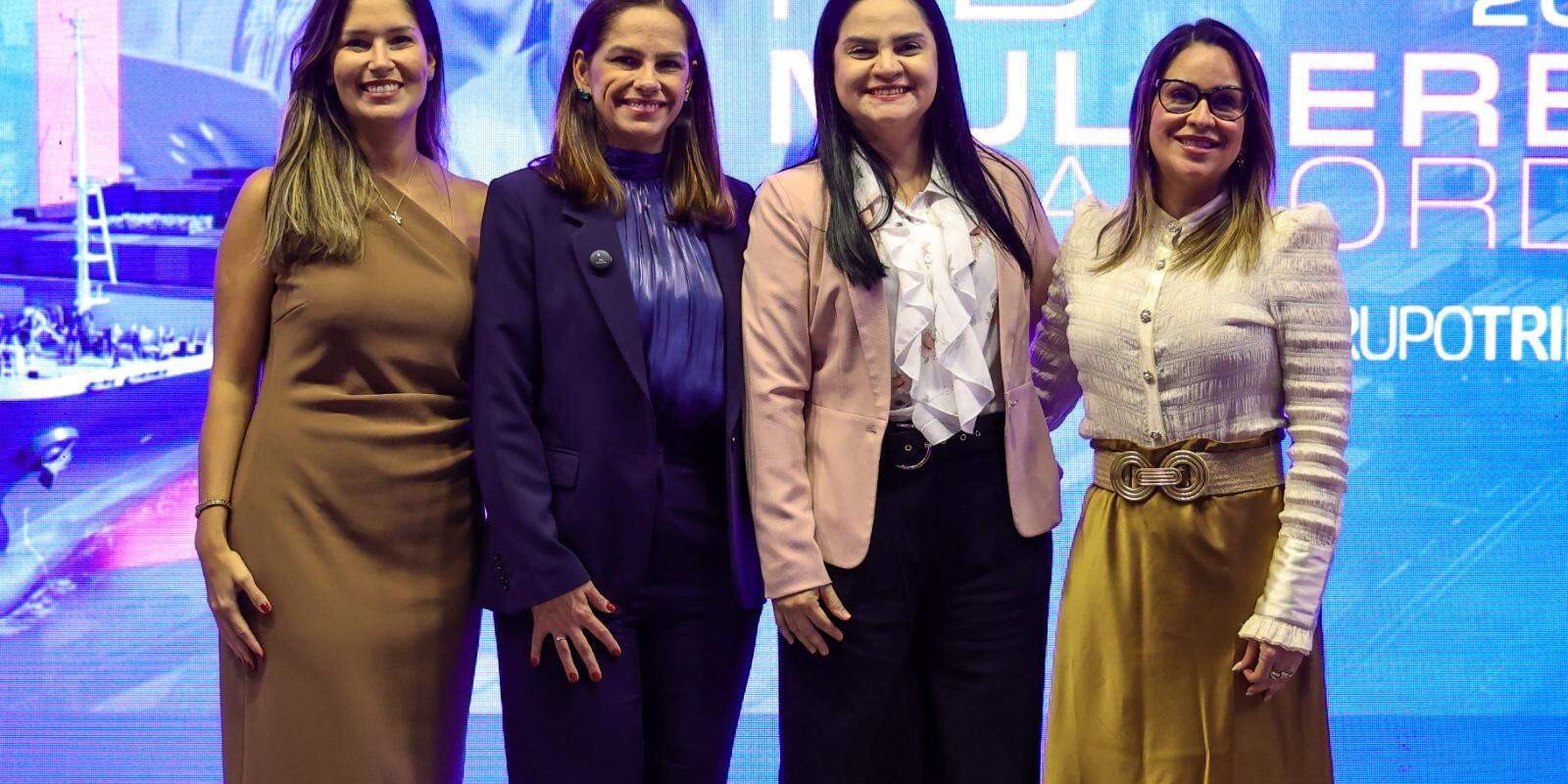 Rebecca Ferreira moderated a panel discussion with Adriana Pessotti, from VPorts, attorney Samara Gualberto, and Abeph director Gilmara Temóteo
