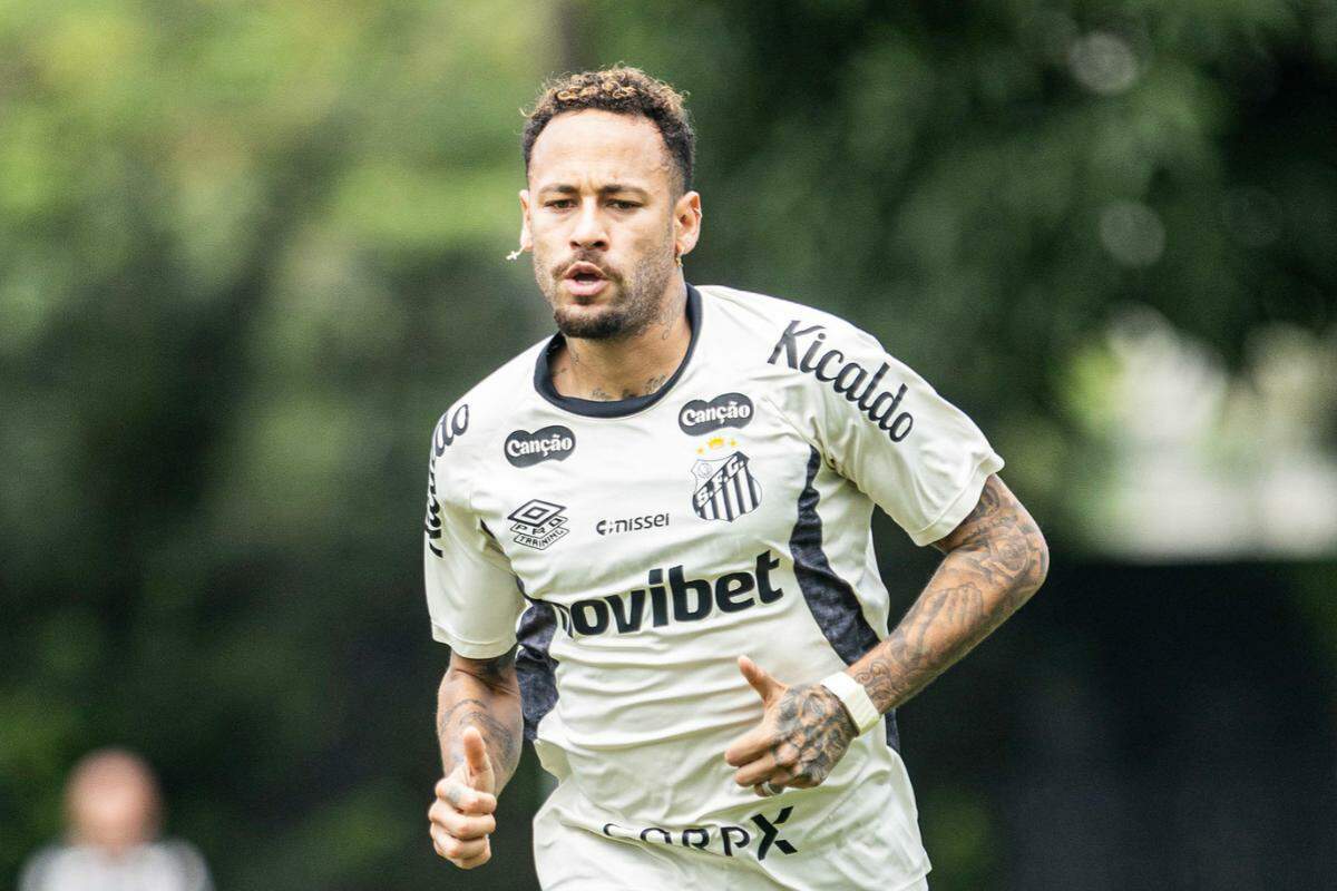 Neymar tem contrato com o Santos válido até o fim de 2026