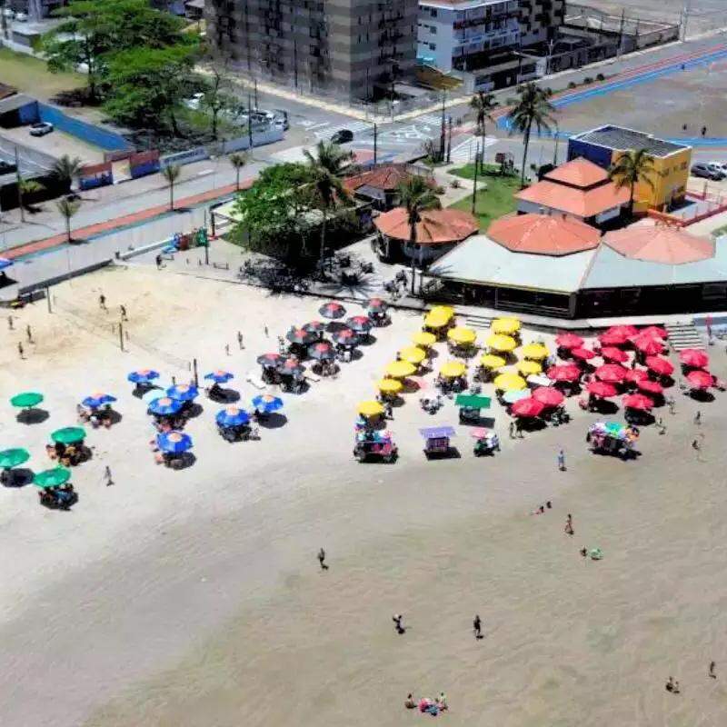O plano da Prefeitura prevê 19 novos quiosques distribuídos ao longo de trechos da praia, na Avenida Governador Mário Covas Júnior, em Mongaguá