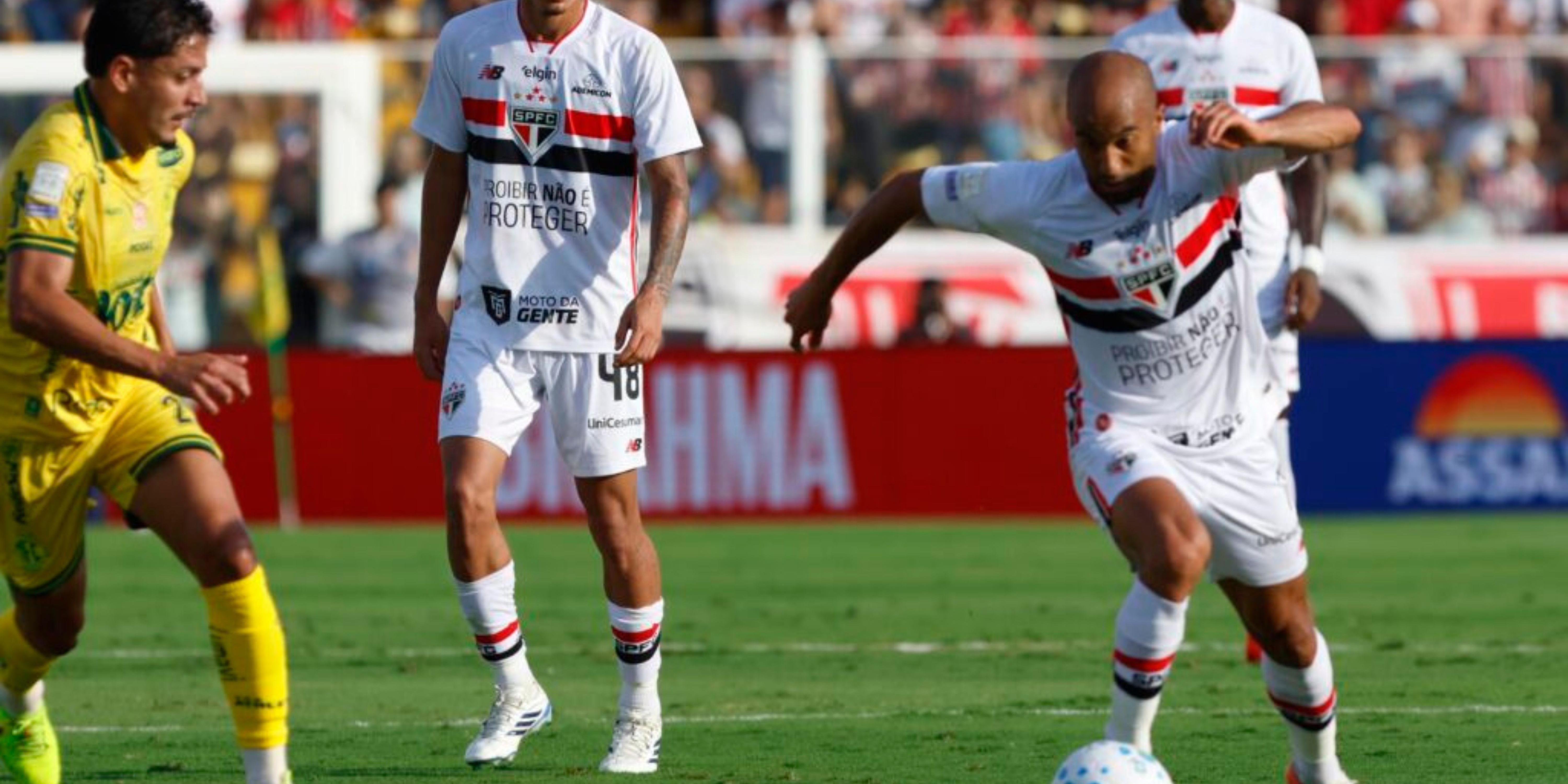São Paulo sobrevive a primeiro tempo vibrante do Mirassol e busca empate fora de casa