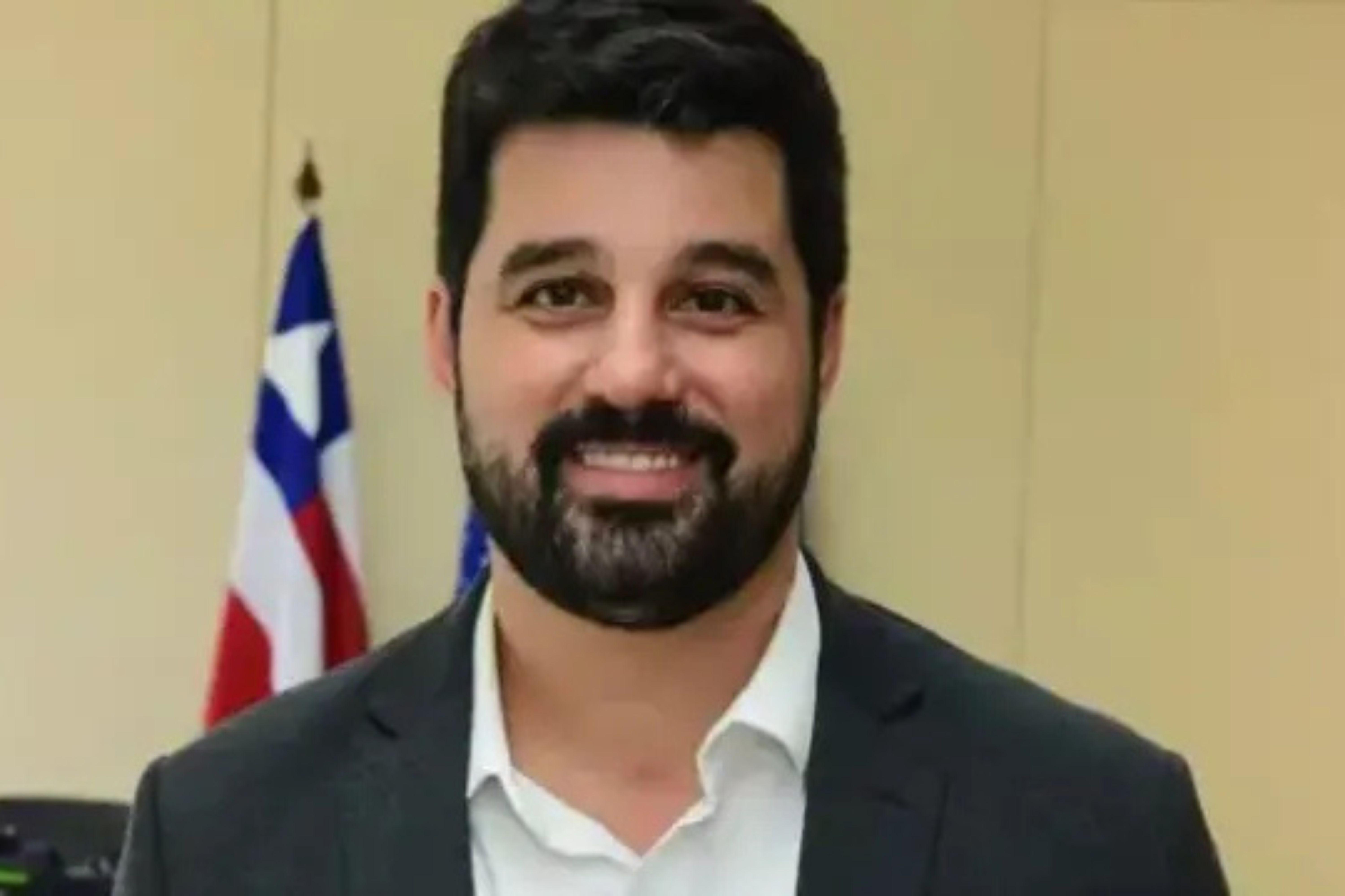 Prefeitura de Salvador confirma que secretário de Mobilidade com prisão decretada está em Paris