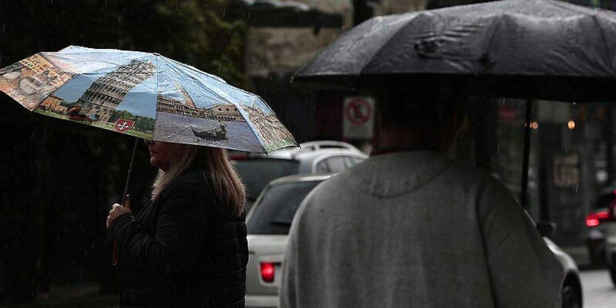 Semana promete ser chuvosa na Baixada Santista no fim de outubro