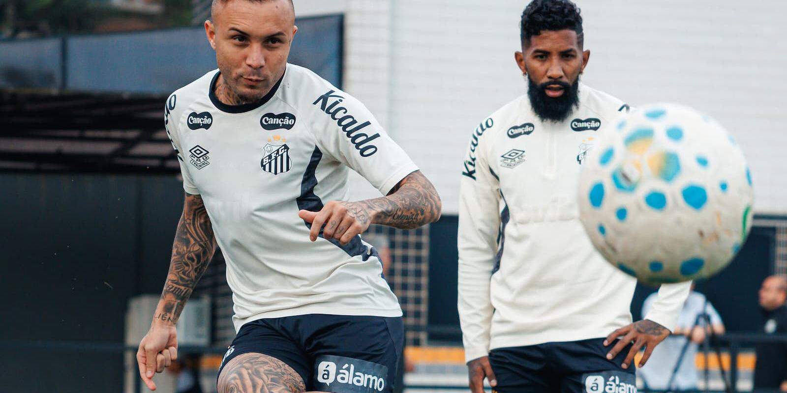 Everton Cebolinha e Rodinei durante o último treino do Peixe, nesta terça, no CT Rei Pelé