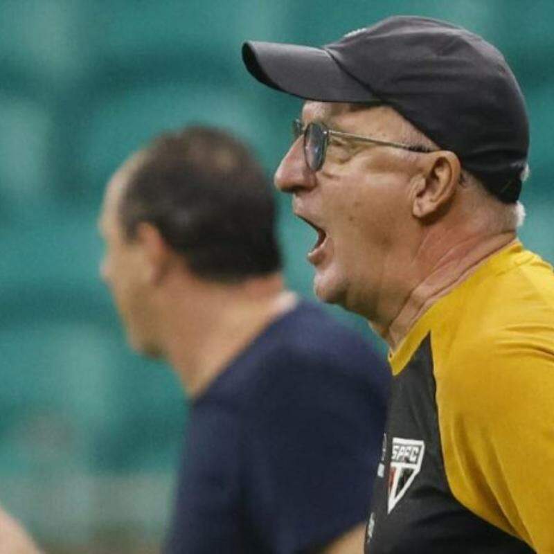 Dorival revela problemas da defesa do São Paulo em bola parada: 'É um erro coletivo'
