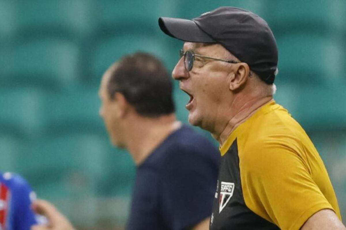 Dorival revela problemas da defesa do São Paulo em bola parada: 'É um erro coletivo'