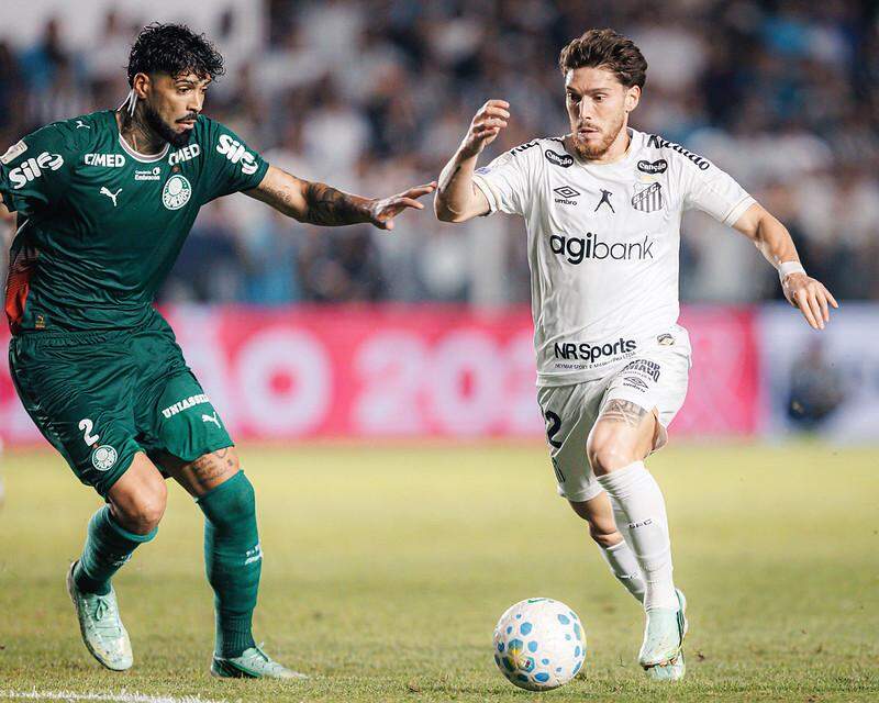 Rollheiser é um dos dez jogadores que estão pendurados com dois cartões amarelos no Peixe