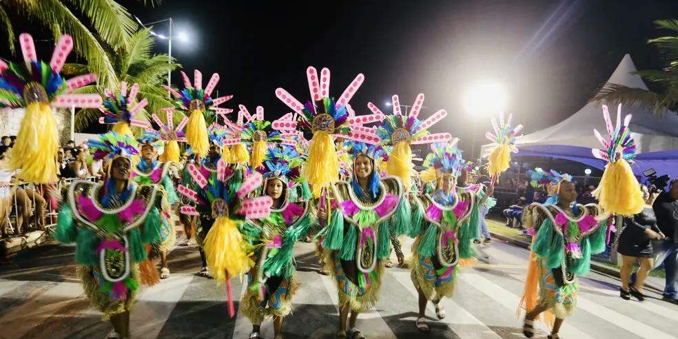 Programação é discutida com escolas de samba e agremiações de Guarujá