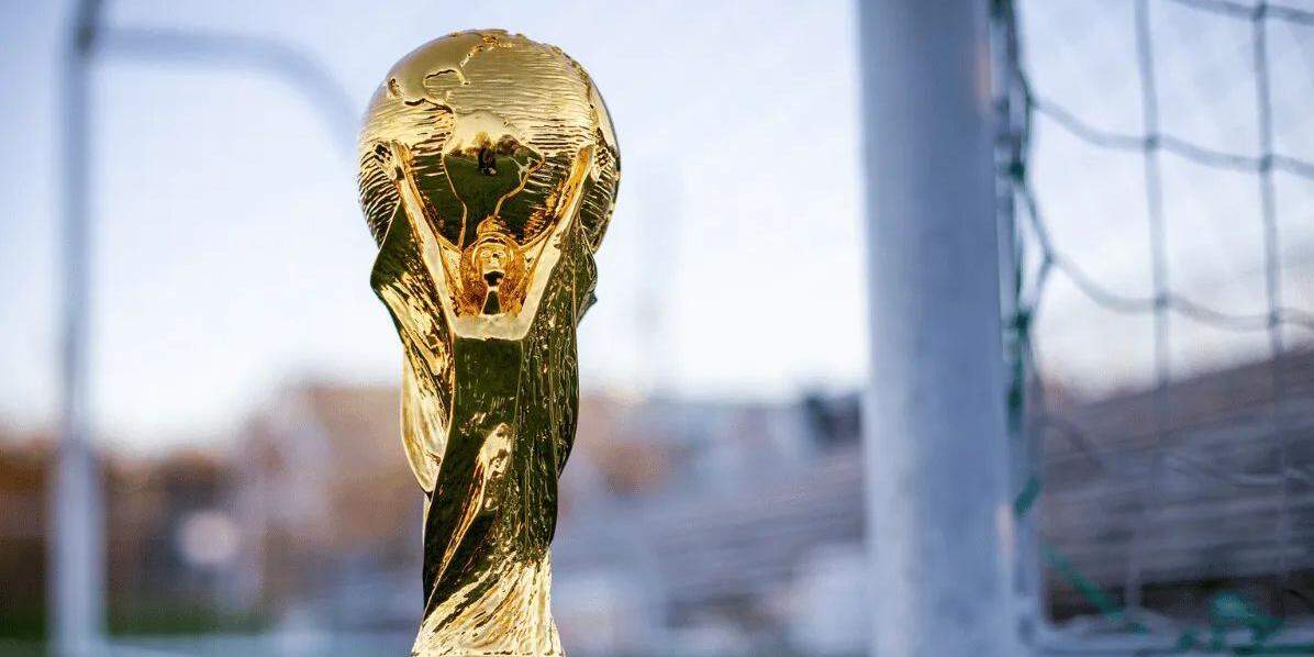 Dois jogos agitam a Copa do Mundo nesta sexta-feira (12)