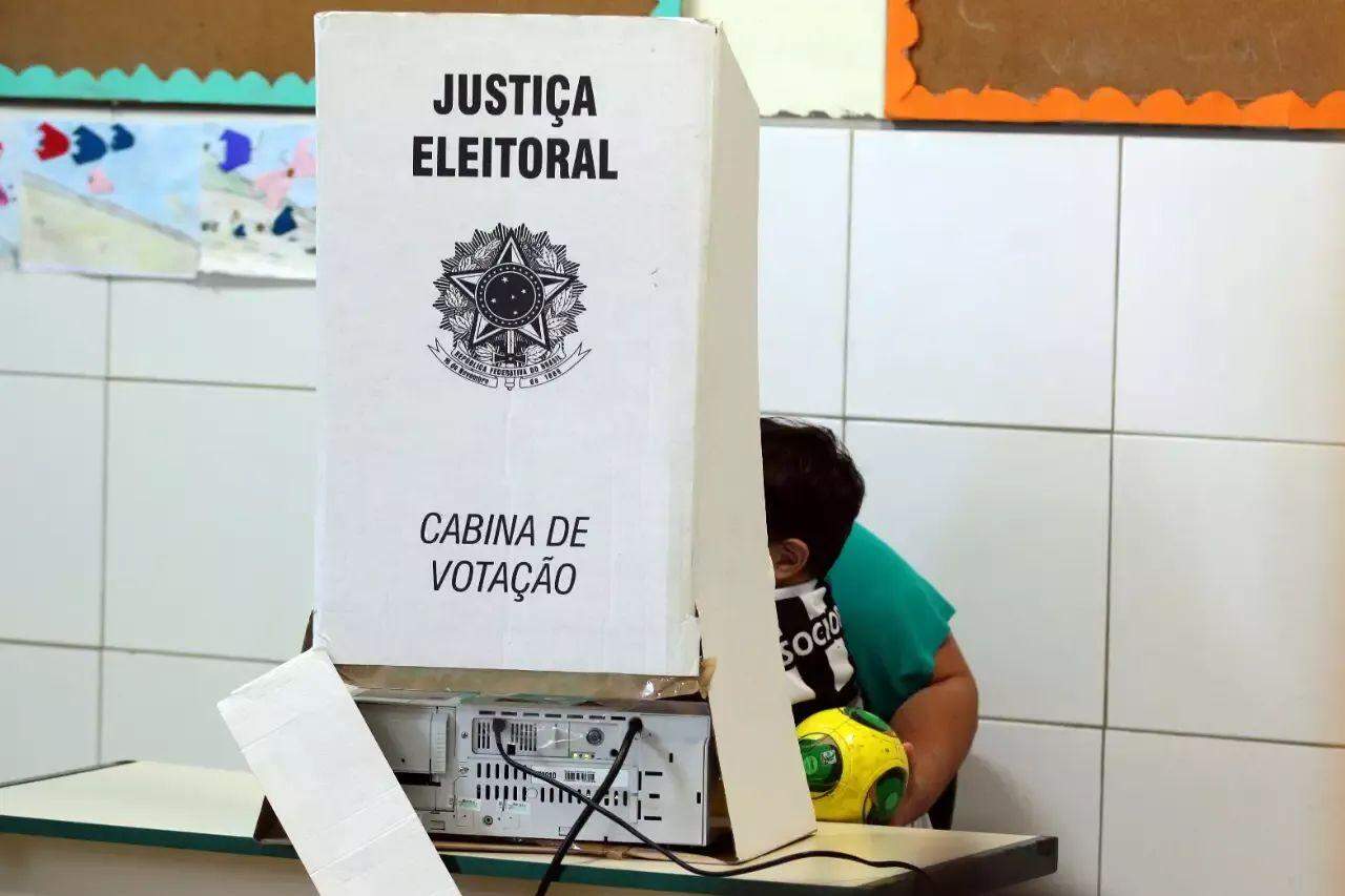 Datafolha: direita ultrapassa esquerda entre eleitores pela 1ª vez desde 2014