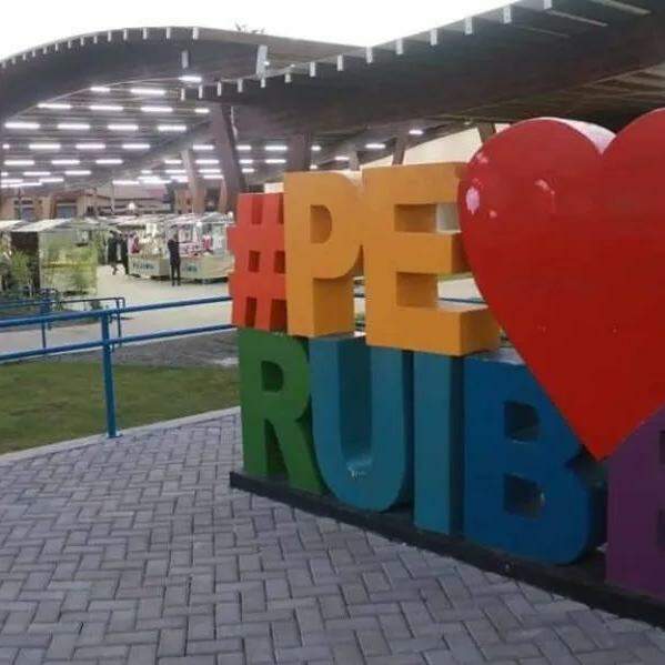 O procurado fez gestos obscenos na Praça Flórida, em Peruíbe