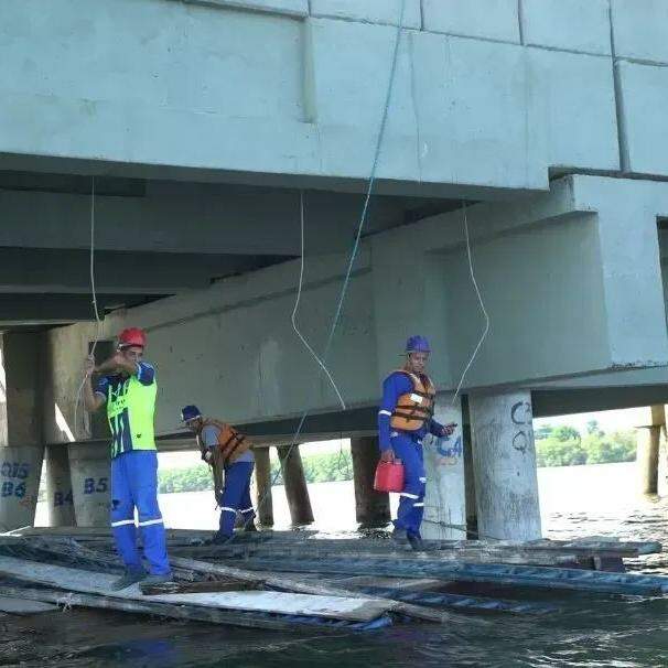 A Ponte dos Barreiros foi bloqueada para veículos em novembro de 2019. A intervenção ocorreu após vistoria do Instituto de Pesquisas Tecnológicas (IPT) constatar risco de colapso estrutural