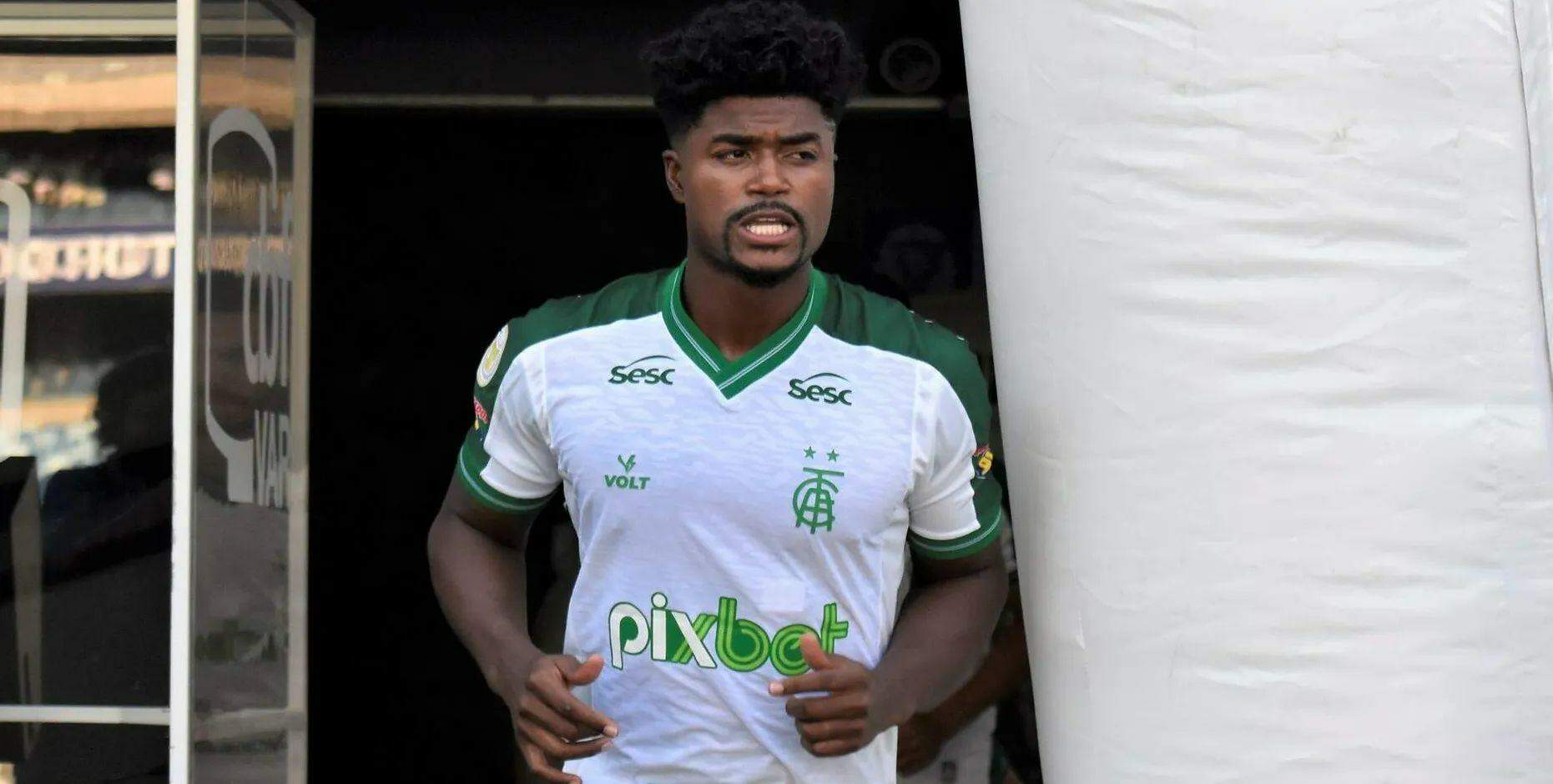 Eduardo Bauermann participou de 29 dos 32 jogos do América-MG no Brasileirão