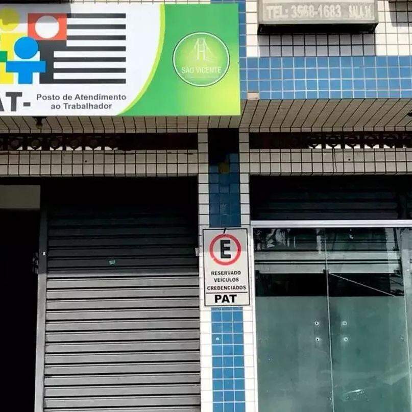   É necessário que o candidato leve RG, CPF, carteira de trabalho e comprovante de residência  