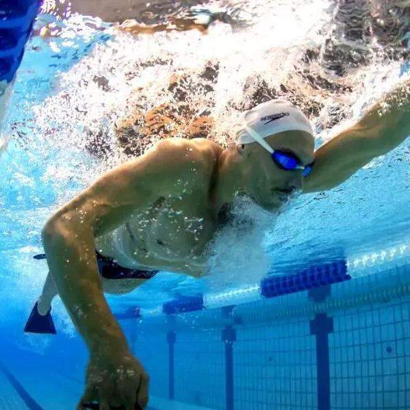  Fernando Scheffer bate recorde nos 200m e obtém mais um índice para o Mundial 