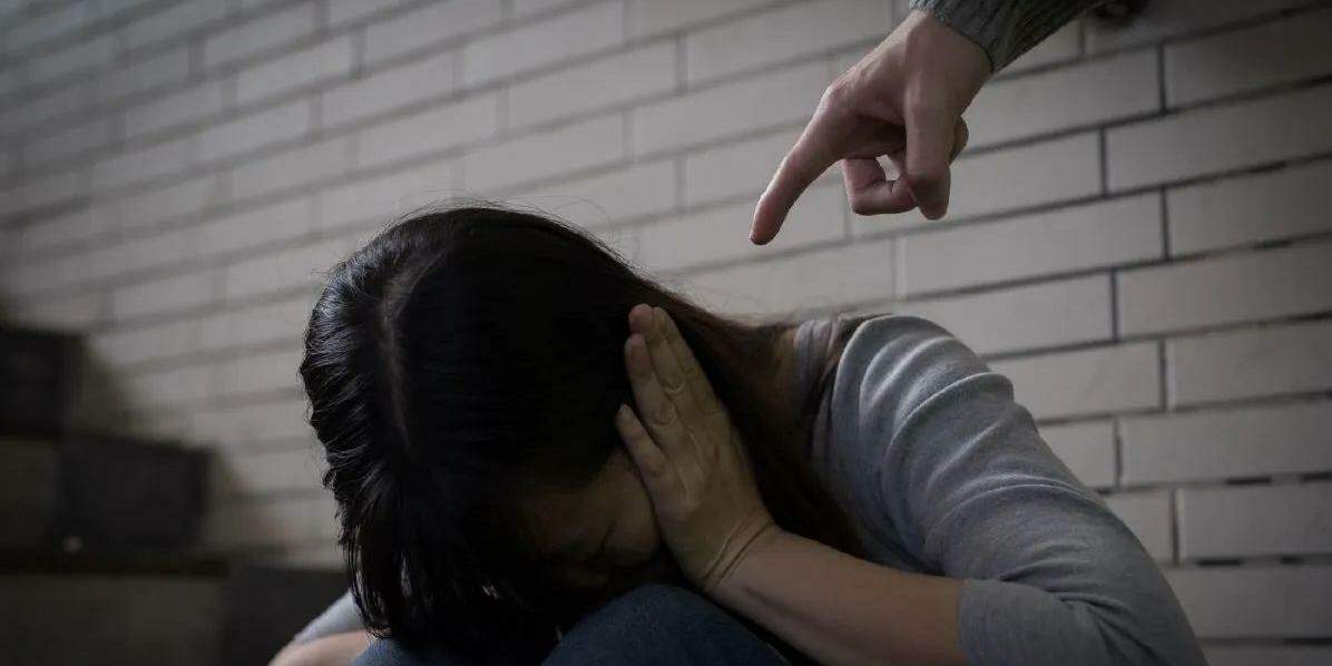 2 a cada 3 mulheres vítimas de violência doméstica já tinham sofrido agressões, aponta estudo