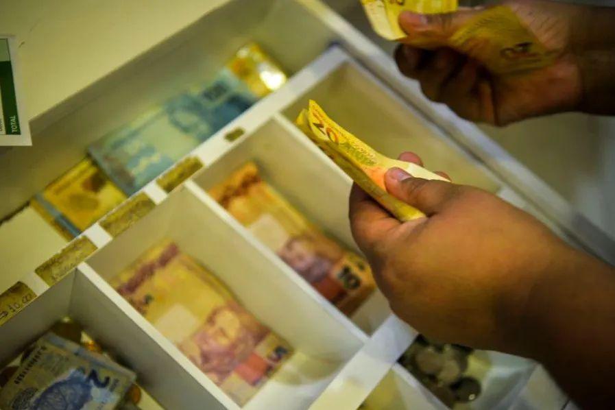 Presidente da Febraban também declarou que as instituições financeiras estão dispostas a negociar e indicou que uma solução intermediária deverá ser encontrada