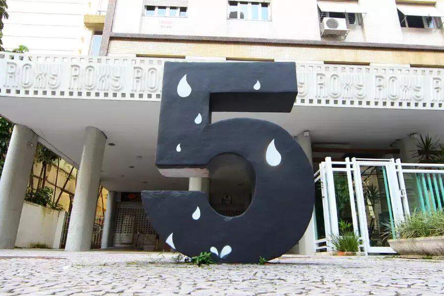 O Cine Roxy é o segundo cinema de rua mais antigo do Brasil