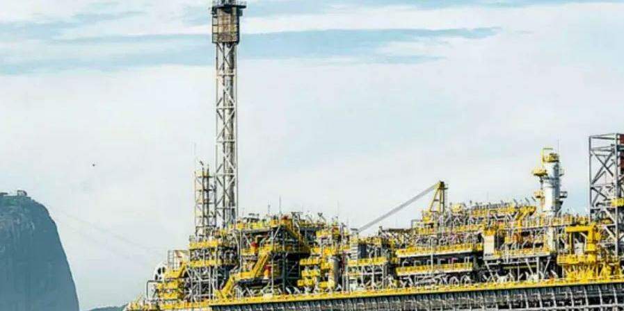 Produção de petróleo e gás no Brasil volta a bater recorde em setembro, revela ANP