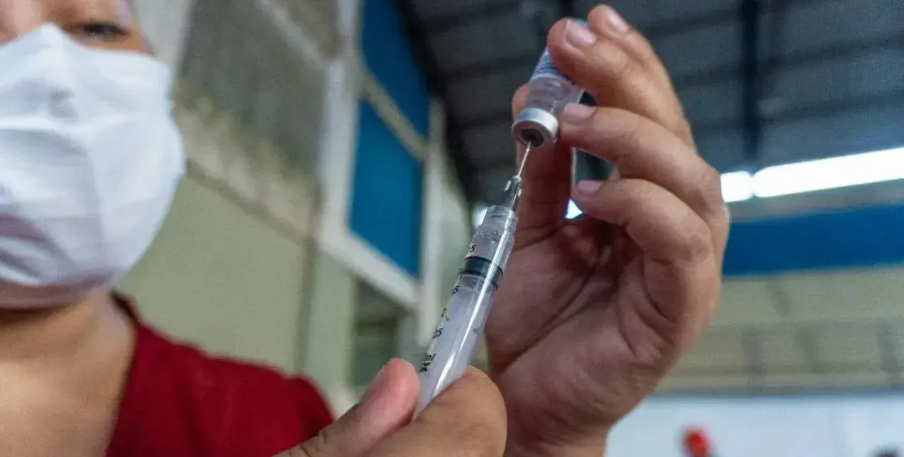  Cidade também pede a presença dos que ainda não compareceram aos postos de vacinação para a segunda dose do imunizante 