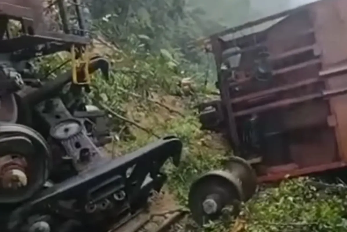Cinco vagões de trens descarrilharam em Cubatão