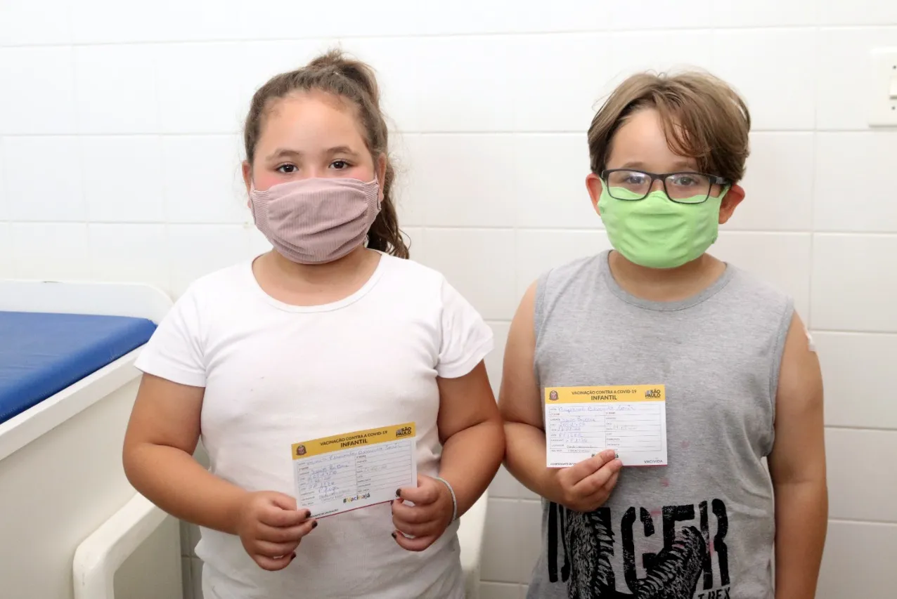 Mais de 300 crianças são vacinadas contra a covid no 1º dia de campanha na Baixada Santista