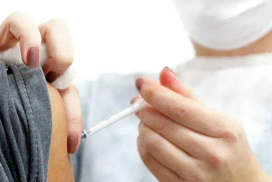 Baixada Santista tem mais de 429 mil pessoas que reforçaram seu ciclo de vacinação