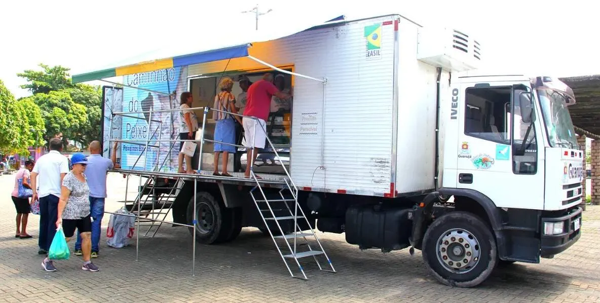  Caminhão do Peixe vai percorrer cinco bairros em Guarujá  