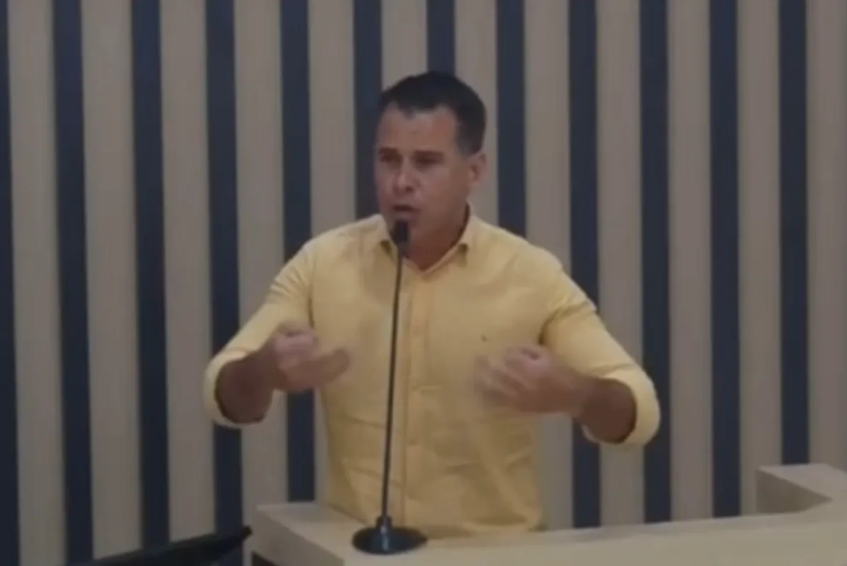 Vereador Henrique Garzon (Pode), de Itanhaém, atacou advogados em discurso