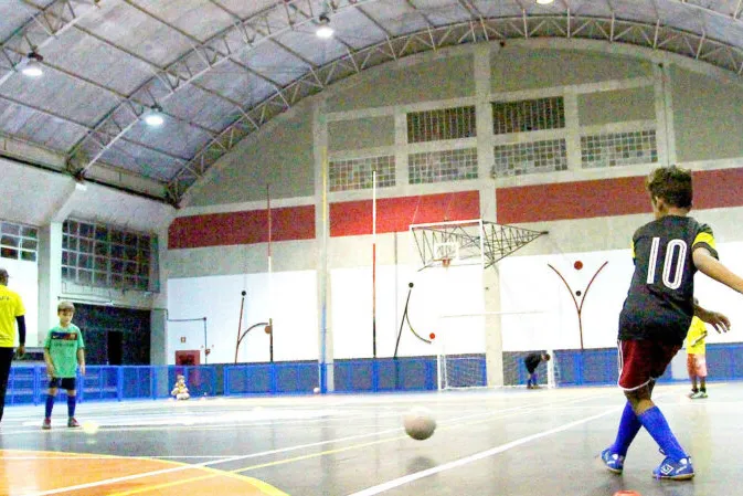 Futsal é uma das várias modalidades com inscrições gratuitas abertas