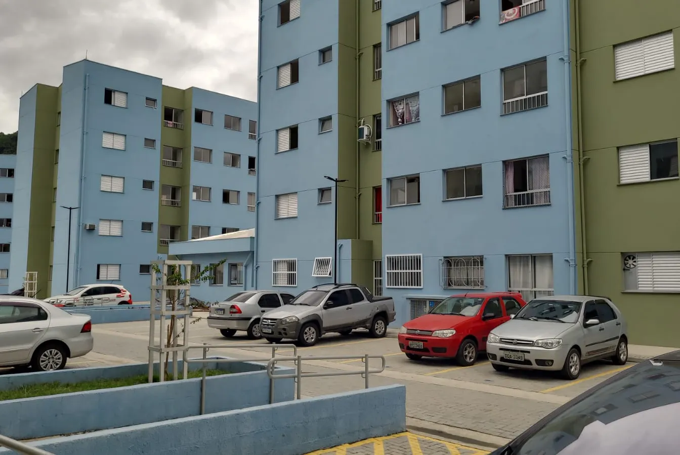 O CDHU Santos Y - Vila Digna contém 148 apartamentos divididos em quatro blocos