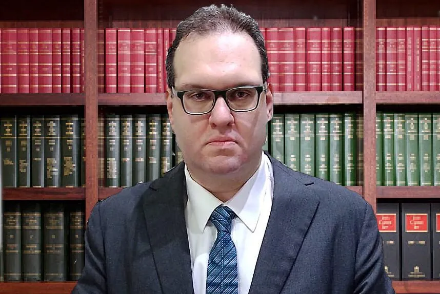 O advogado Leandro Weissmann atua na defesa dos eletricistas.