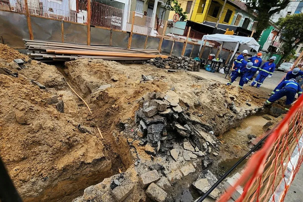 Trecho da Rua Goiás passou por obras de saneamento