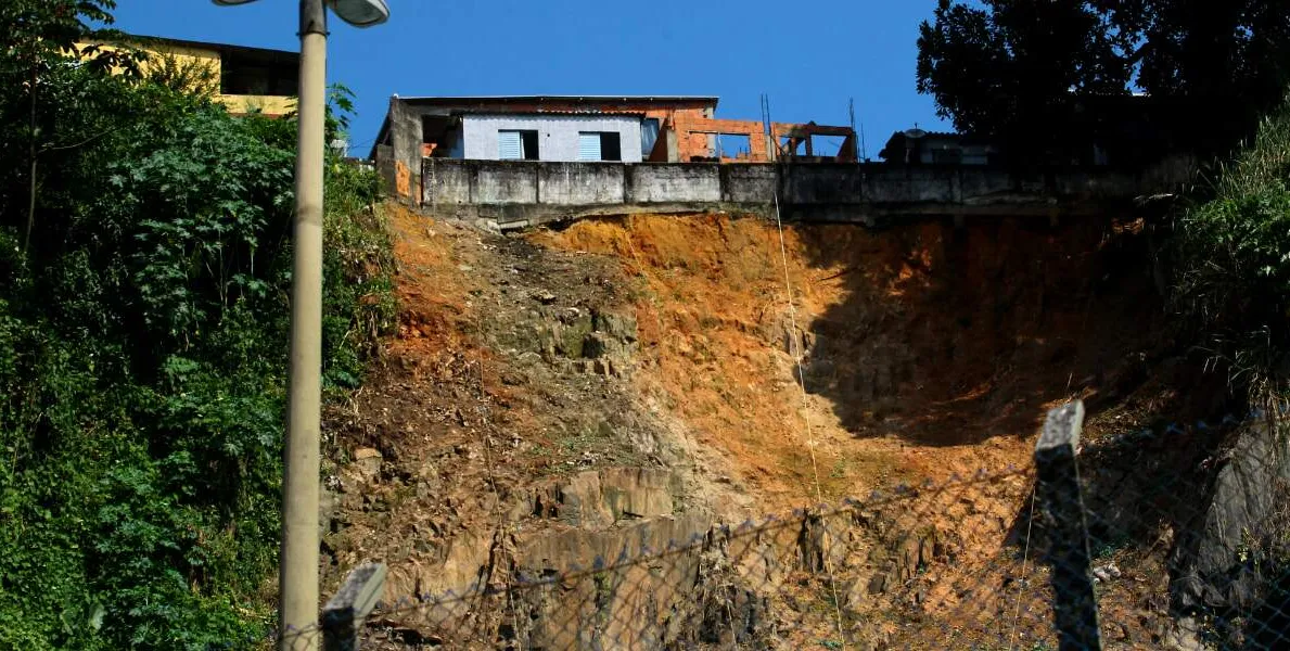   Morro do Pacheco teve um morto nas chuvas de março de 2020. Em toda a Cidade, houve oito vítimas matheus tagé  