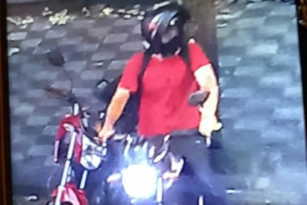 Jovem de 22 anos teve moto furtada em Santos
