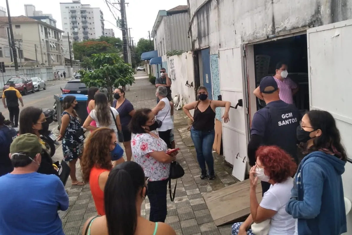 Segundo a Prefeitura de Santos, foi preciso limitar o número de senhas distribuídas