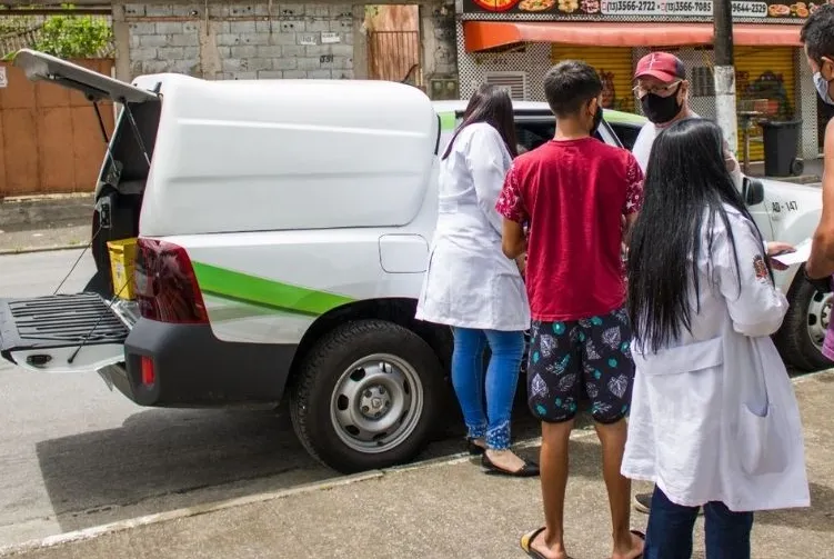 248 pessoas já foram imunizadas em atendimento do carro da vacina
