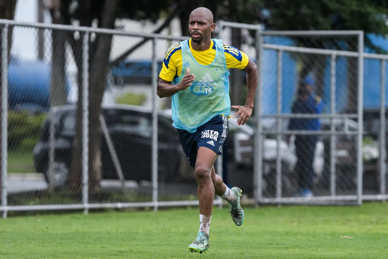 Após acesso com o Coritiba, cubatense Waguininho espera repetir a dose com a camisa do Cruzeiro