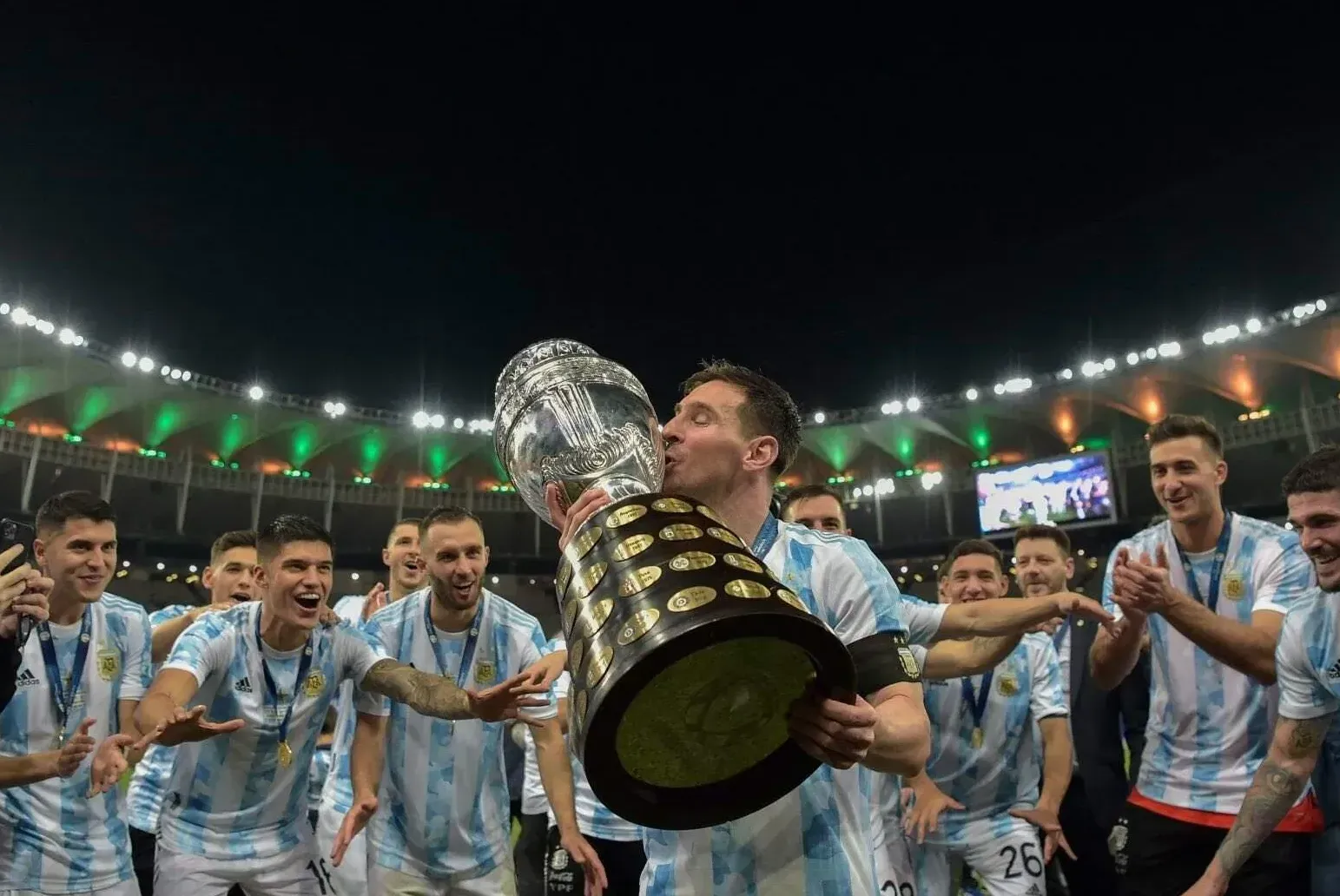  Messi luta para conquistar uma Copa do Mundo 