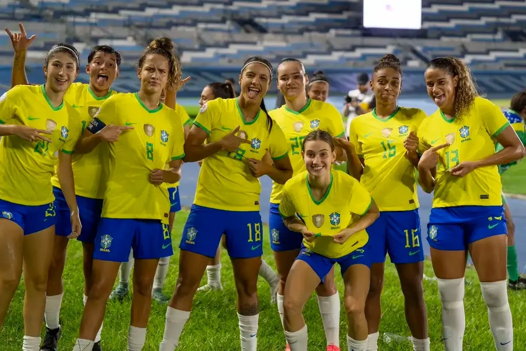 A uma rodada do término do hexagonal final, as brasileiras derrotaram as venezuelanas por 2 a 0 com gol de Milena e Carol