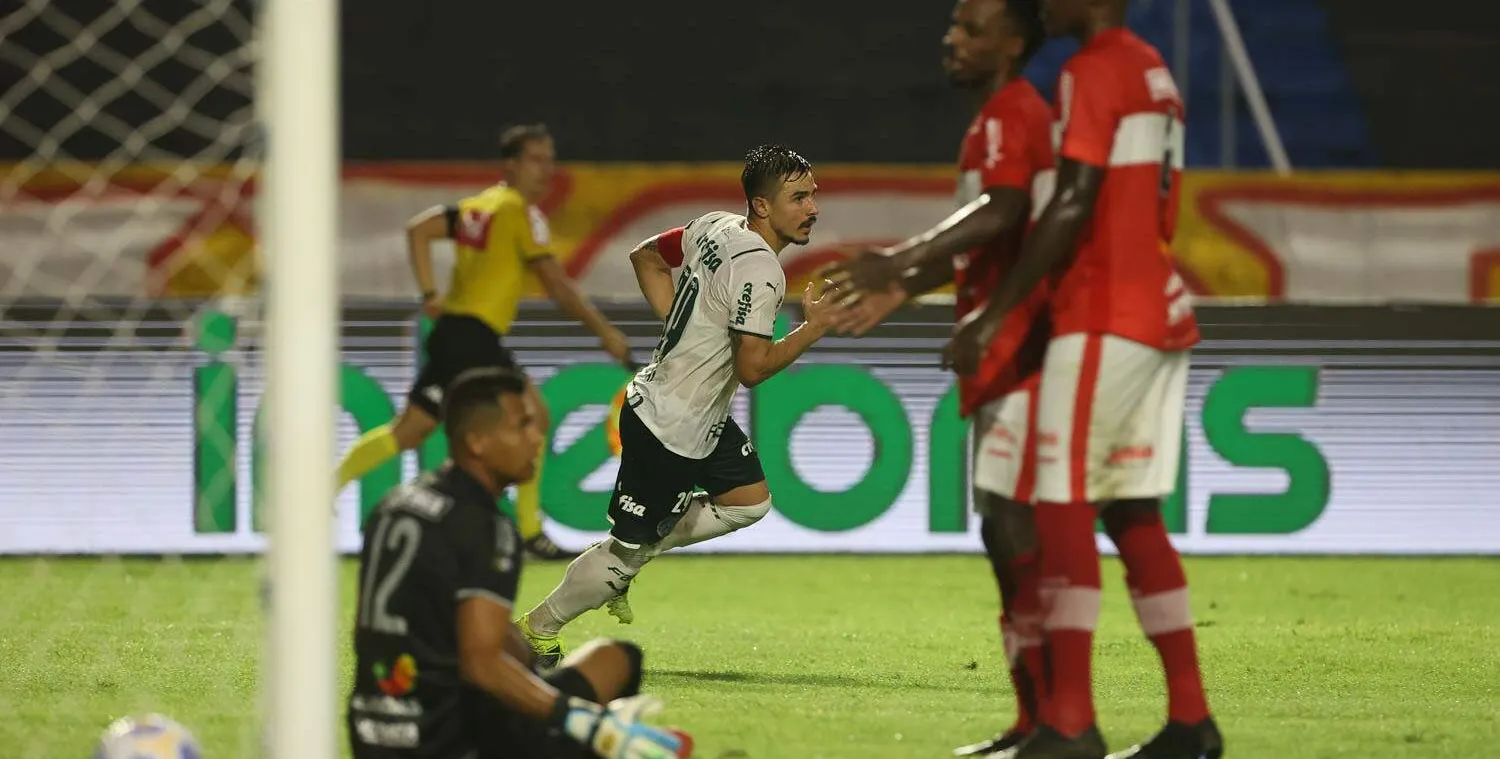  Gol de Willian garantiu vitória para o Palmeiras em Maceió 