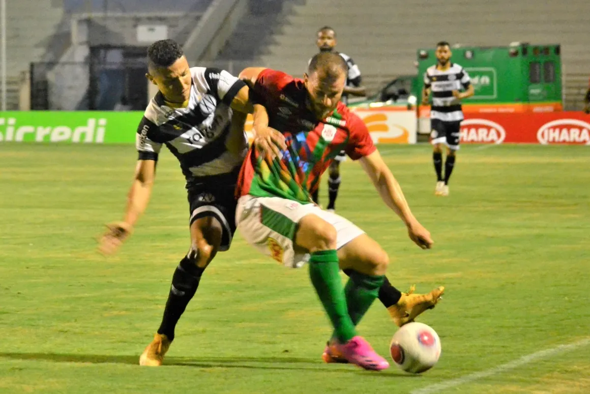 Os dois gols do XV de Piracicaba saíram na reta final do segundo tempo
