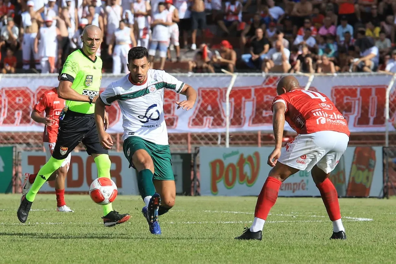 Após o empate em Bauru, a Portuguesa Santista precisa de uma vitória simples para alcançar o acesso