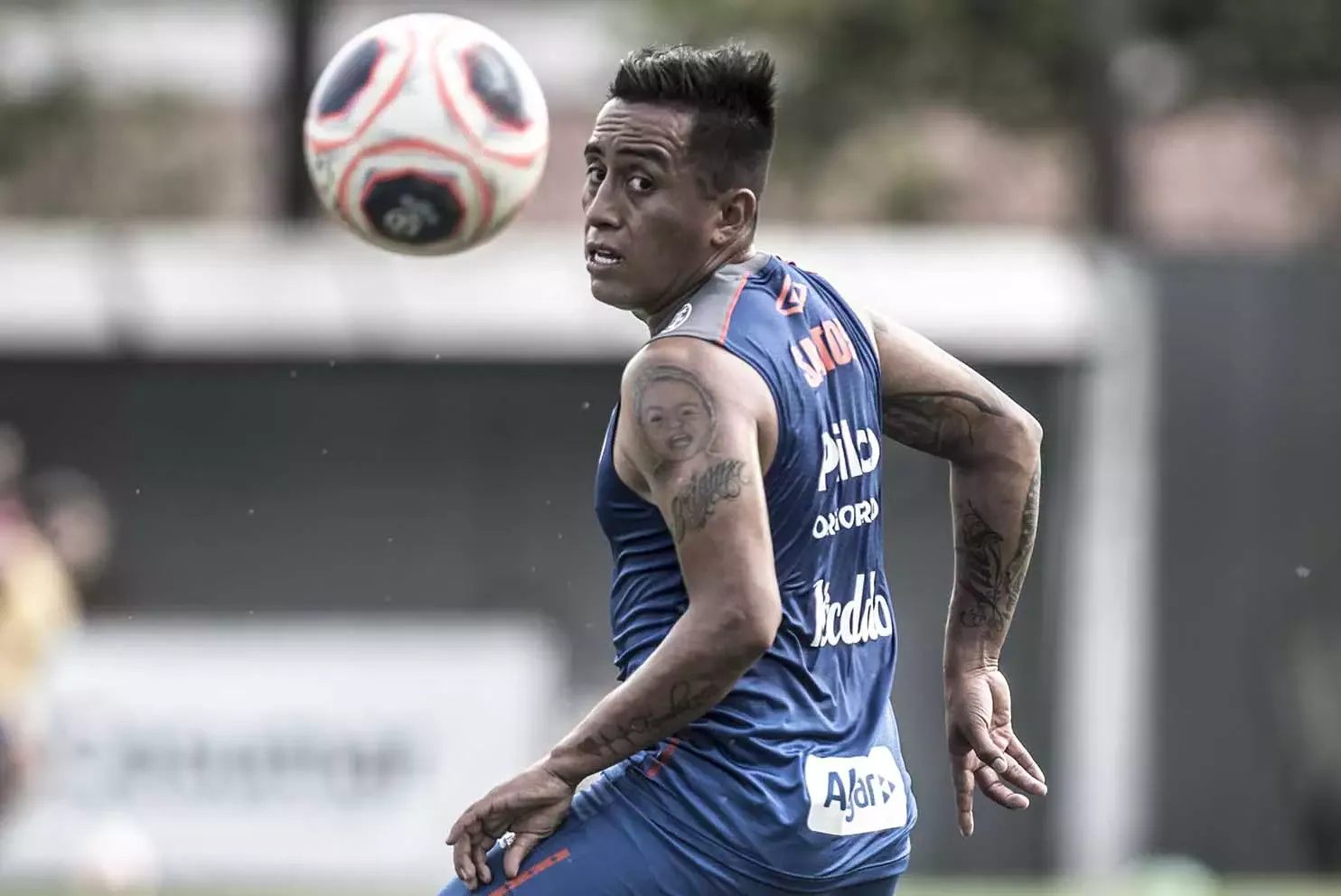  Cueva abandonou os treinamentos do Santos no último dia 28 e foi embora do Brasil 