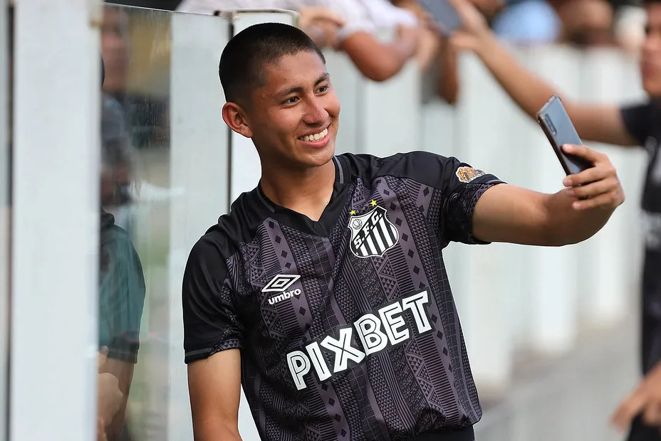 Miguelito é uma das esperanças do Santos para conquistar o Campeonato Paulista Sub-20
